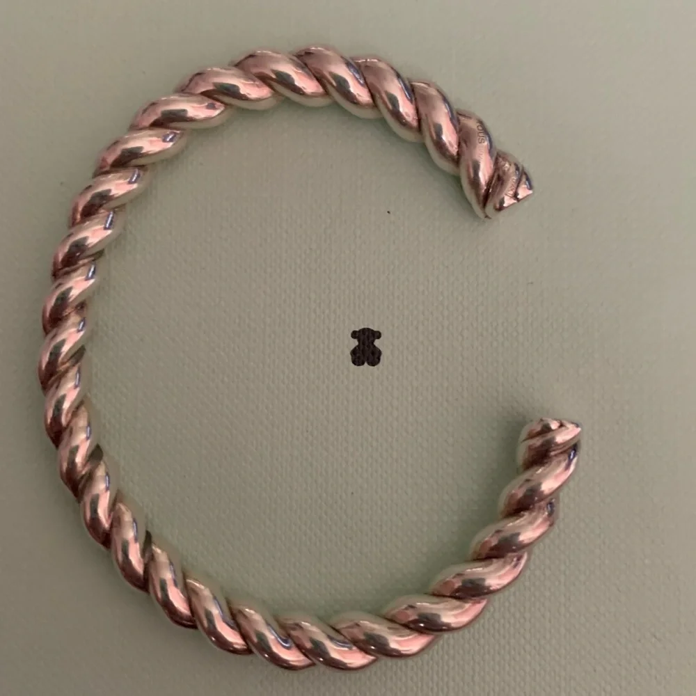 Twisted bracelet - Picture 2 of 5